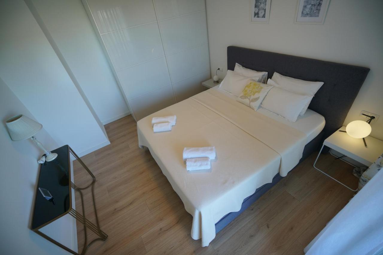 Apartment Perla Sukošan エクステリア 写真